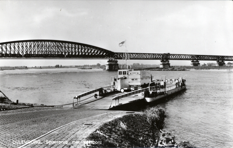 picture postcard Culemborg railway bridge picture postcard Culemborg railway bridge