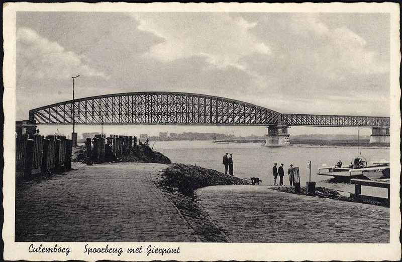 picture postcard Culemborg railway bridge picture postcard Culemborg railway bridge