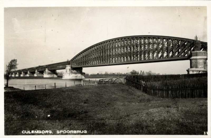 picture postcard Culemborg railway bridge picture postcard Culemborg railway bridge