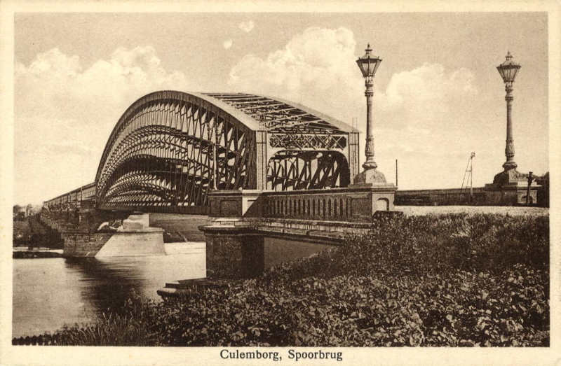 picture postcard Culemborg railway bridge picture postcard Culemborg railway bridge