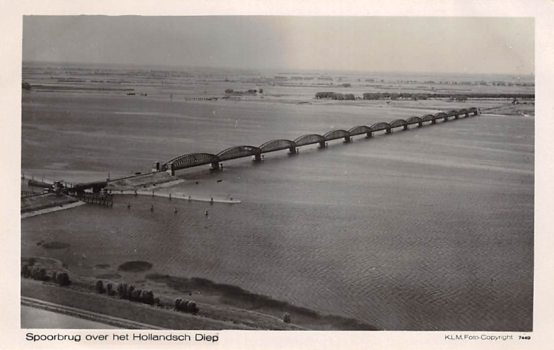 picture postcard with Moerdijk railway bridge picture postcard with Moerdijk railway bridge