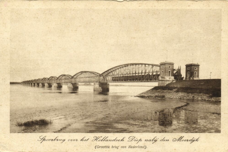 picture postcard with Moerdijk railway bridge picture postcard with Moerdijk railway bridge